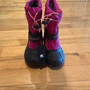 Sorel Youth Flurry Boots Pink and Black